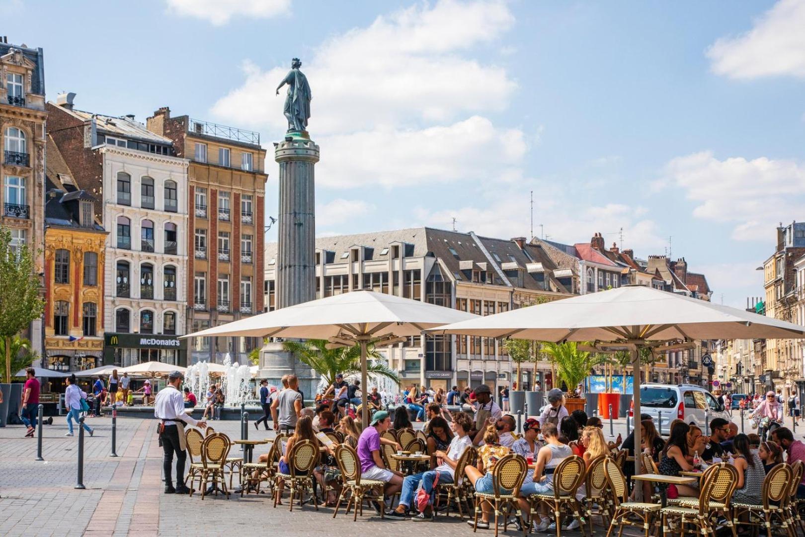 Lumineux Avec Rooftop Et Garage Prive. Appartement